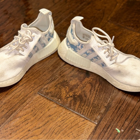 Womens Adidas Running Shoes nmd R1 CLOUD WHITE/AMBIENT SKY/CLOUD WHITE size 8.5 - Picture 6 of 9